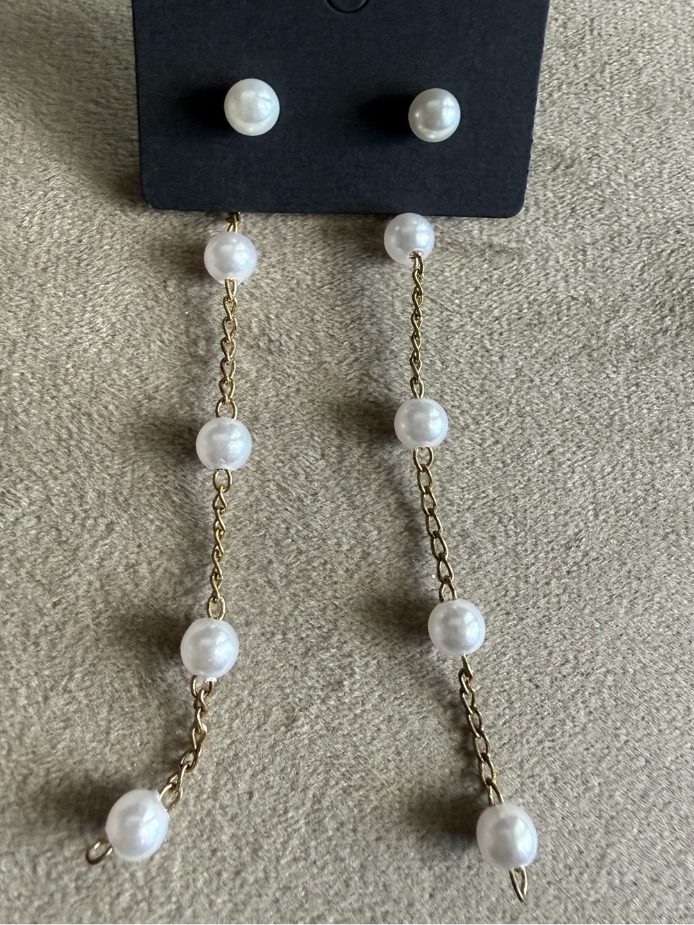 Pearl Drop Chain Earrings in White and Gold